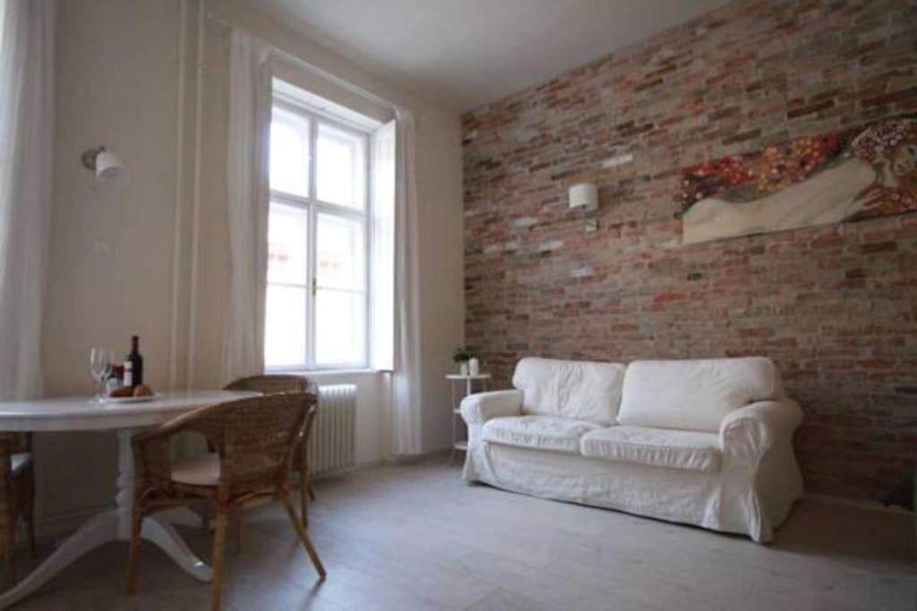 Trendy Home Near Basilica With Ac Budapest Luaran gambar